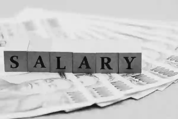 Tiền lương và chế độ làm việc